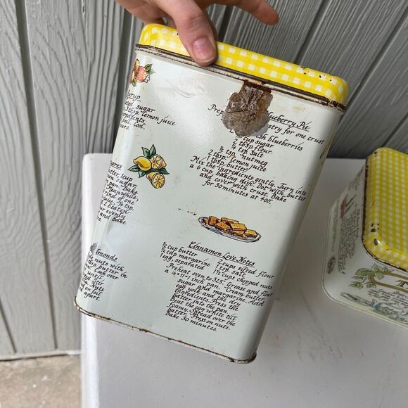 VTG 70s Sugar & Tea Tin Canister Set – Yellow Gingham Lids, Retro Farmhouse Kitc - Picture 4 of 8